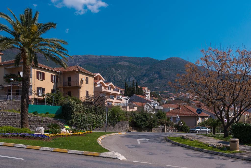 Apartments City Center Tivat Ngoại thất bức ảnh