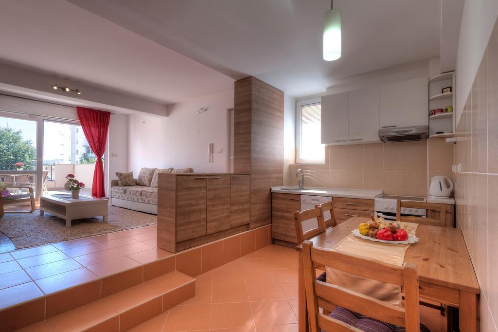Apartments City Center Tivat Ngoại thất bức ảnh