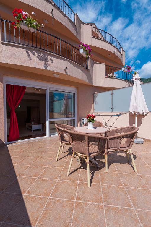 Apartments City Center Tivat Ngoại thất bức ảnh
